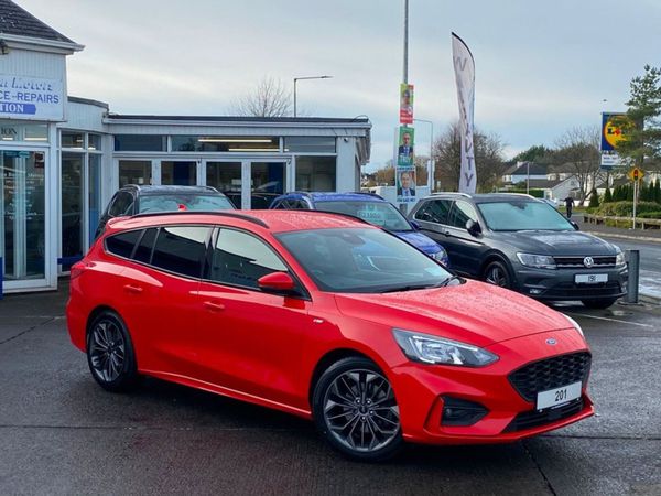 Ford Focus Estate, Diesel, 2020, Red