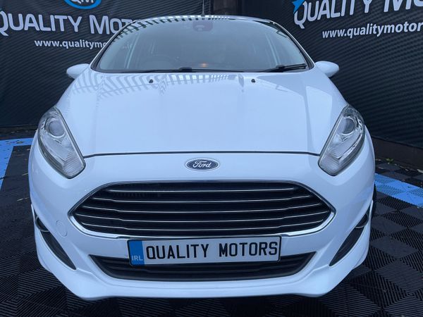 Ford Fiesta Hatchback, Petrol, 2015, White