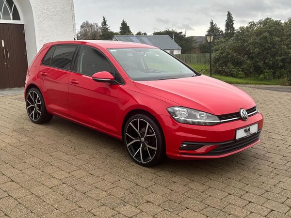 Volkswagen Golf Estate, Diesel, 2021, Red