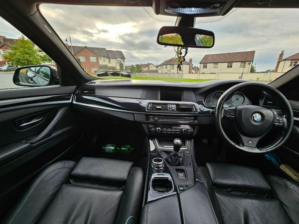 BMW 5-Series Saloon, Diesel, 2011, Black