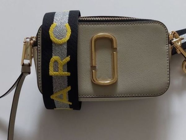 marc jacobs snapshot bag 24 All Sections Ads For Sale in Ireland DoneDeal