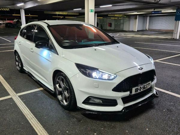 Ford Focus Hatchback, Diesel, 2018, White