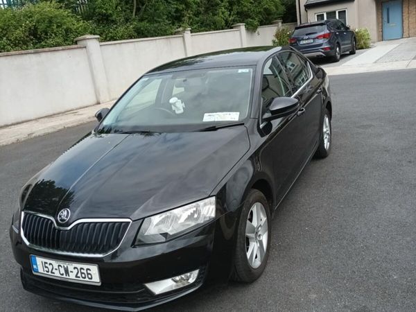 Skoda Octavia Saloon, Diesel, 2015, Black