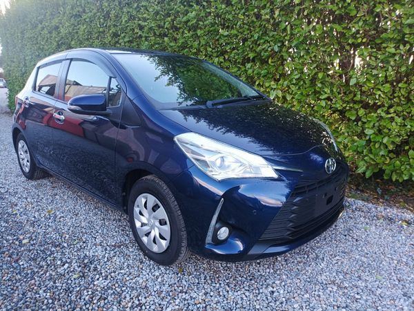 Toyota Yaris Hatchback, Petrol, 2019, Blue