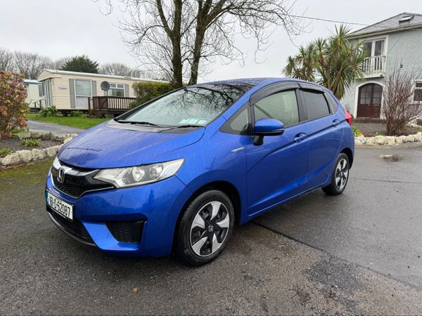 Honda Fit Hatchback, Petrol Hybrid, 2016, Blue