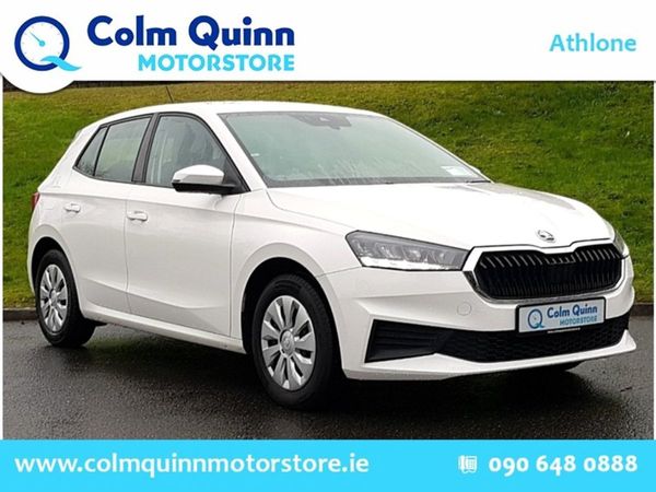 Skoda Fabia Hatchback, Petrol, 2023, White