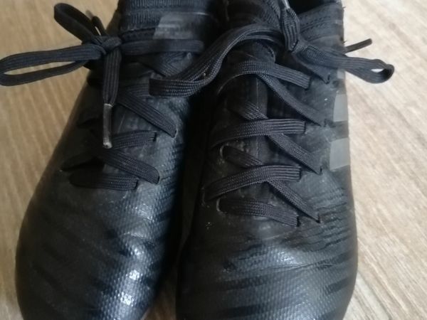 Size 9.5 football boots outlet