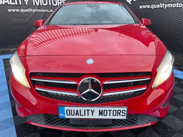 Mercedes-Benz A-Class Hatchback, Petrol, 2015, Red