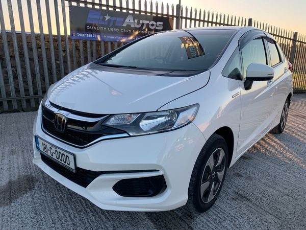 Honda Fit Hatchback, Petrol Hybrid, 2018, White