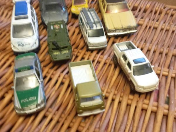 Collectible diecast cars for sale online