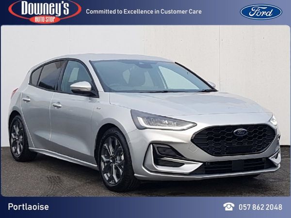 Ford Focus Hatchback, Diesel, 2025, Grey