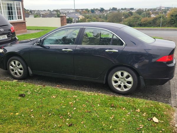 Honda Accord Saloon, Petrol, 2007, Black