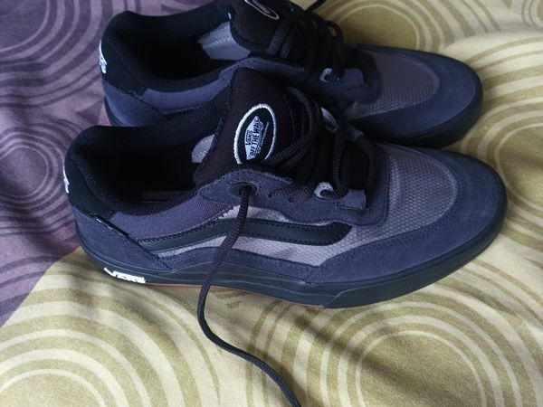 mens vans size 10 14 Footwear Ads For Sale in Ireland DoneDeal
