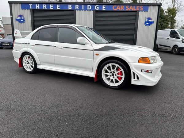 Mitsubishi Lancer Saloon, Petrol, 2000, White