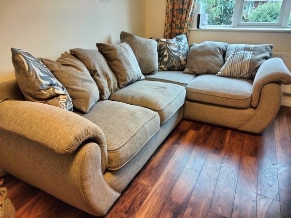 Dfs barney sofa discount