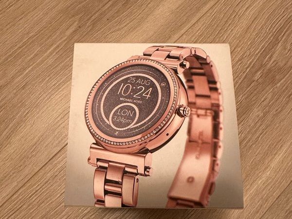 Replica michael kors smartwatch hot sale