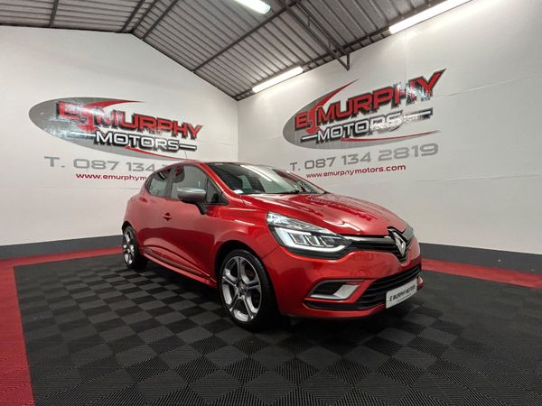 Renault Clio Hatchback, Petrol, 2018, Red