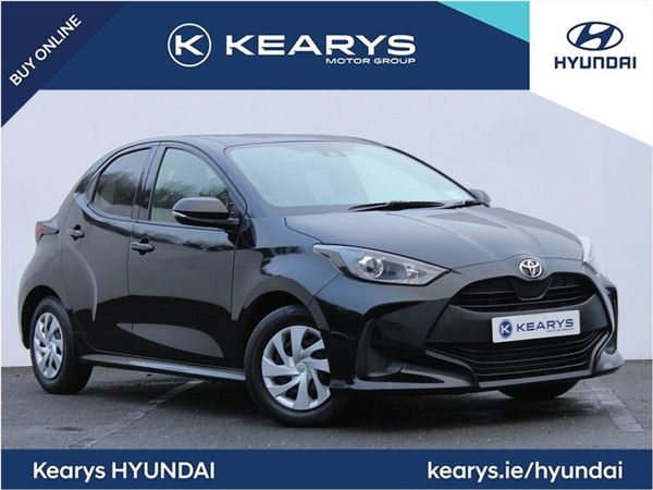 Toyota Yaris Hatchback, Petrol, 2021, Black