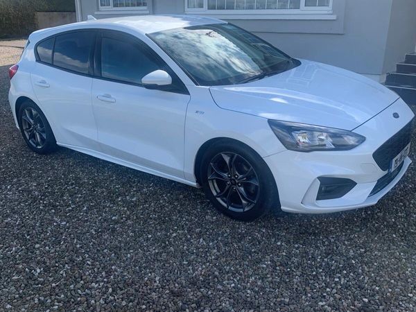 Ford Focus Hatchback, Diesel, 2019, White