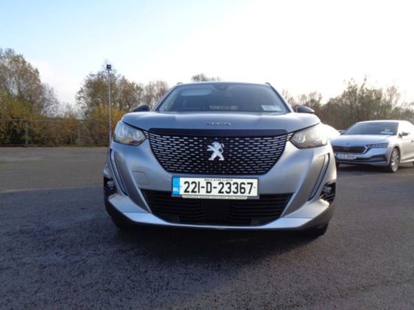 Peugeot 2008 MPV, Petrol, 2022, Grey