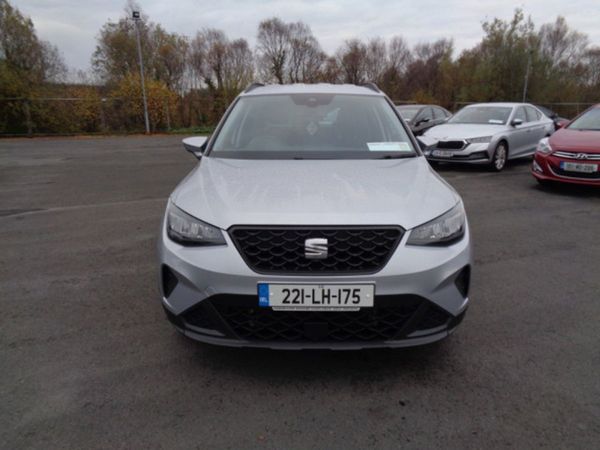 SEAT Arona Hatchback, Petrol, 2022, Silver