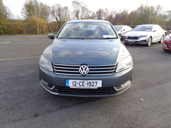 Volkswagen Passat Saloon, Diesel, 2012, Grey