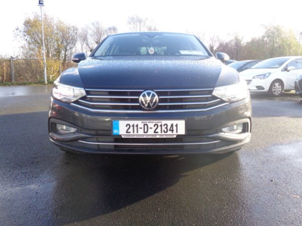 Volkswagen Passat Saloon, Diesel, 2021, Grey