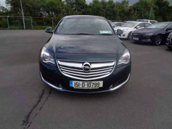 Opel Insignia Saloon, Diesel, 2015, Green