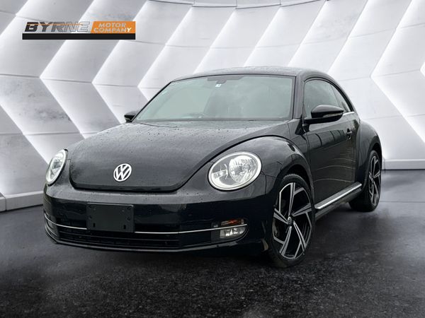 Volkswagen Beetle Hatchback, Petrol, 2014, Black