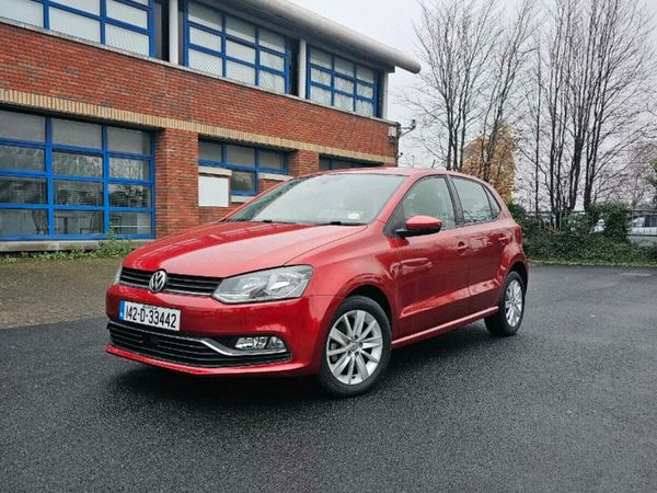 Volkswagen Polo Hatchback, Petrol, 2014, Red