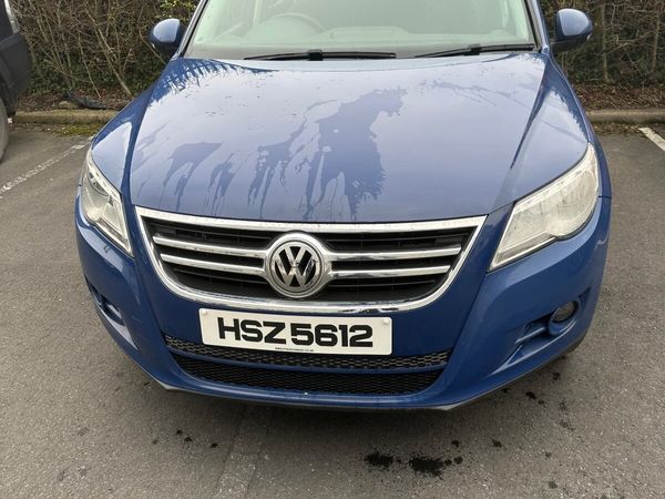 Volkswagen Tiguan SUV, Diesel, 2010, Blue