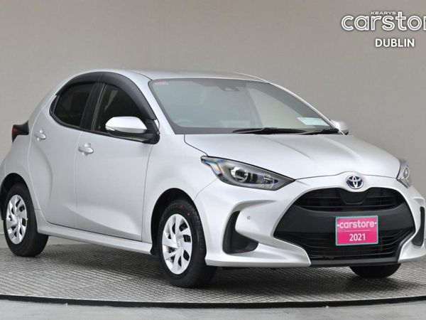 Toyota Yaris Hatchback, Petrol Hybrid, 2021, Silver