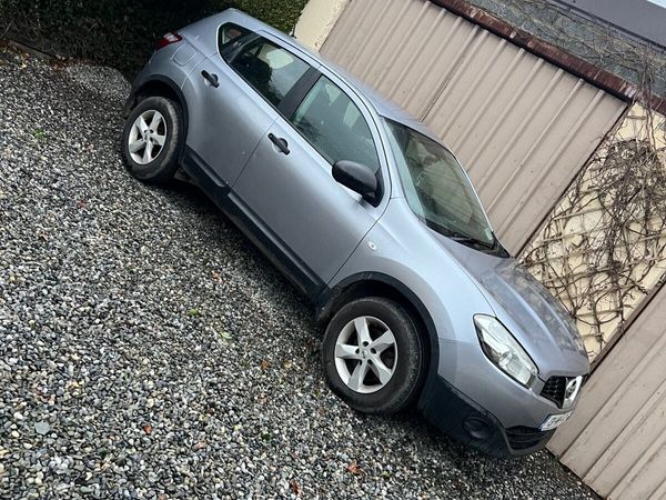 Nissan Qashqai Hatchback, Petrol, 2013, Blue