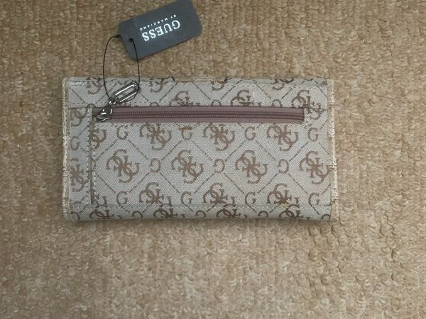 Guess wallet sale hotsell