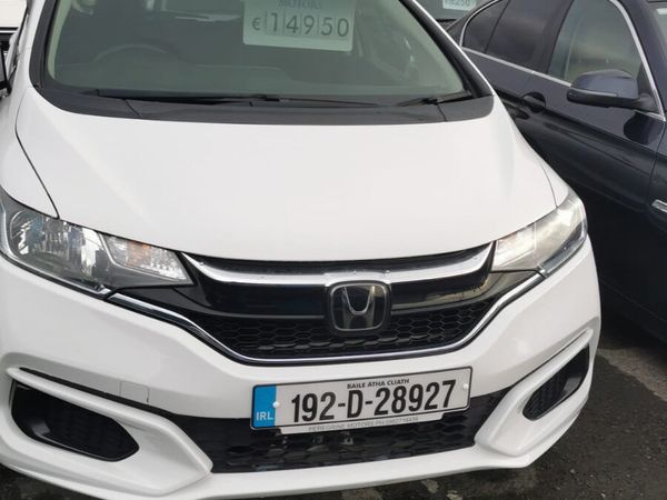 Honda Fit Hatchback, Petrol Hybrid, 2019, White