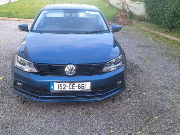 Volkswagen Jetta Saloon, Petrol, 2015, Blue