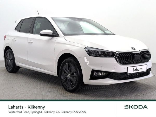 Skoda Fabia Hatchback, Petrol, 2025, White