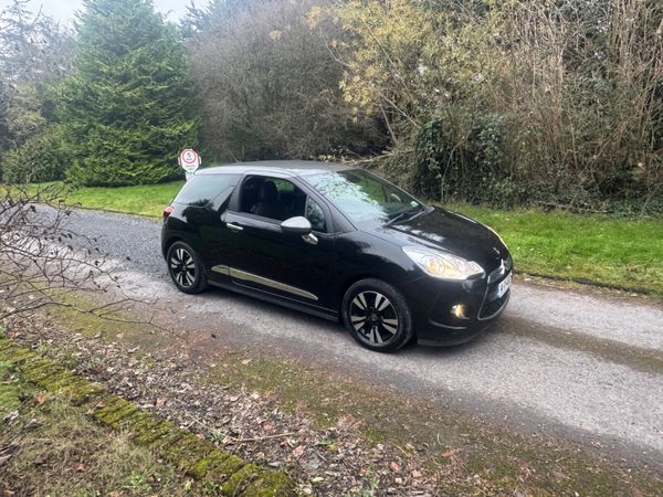 Citroen DS 3 Hatchback, Petrol, 2014, Black