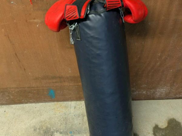 Second hand boxing bag online