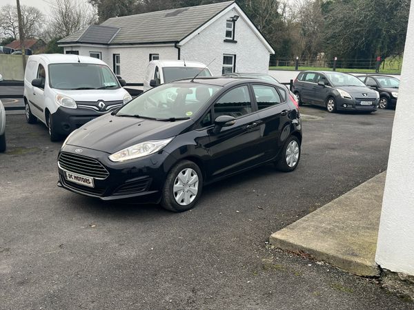 Ford Fiesta Hatchback, Diesel, 2016, Black