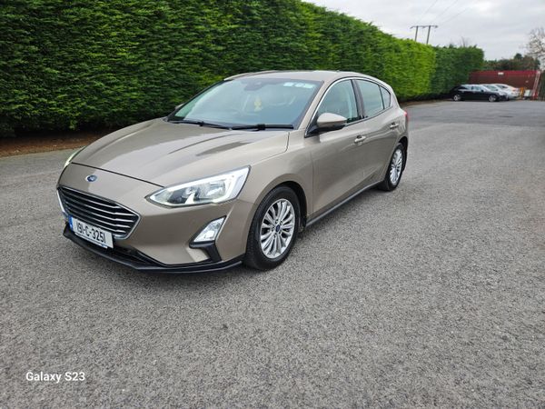 Ford Focus Hatchback, Diesel, 2019, Grey