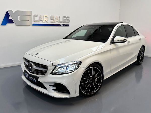 Mercedes-Benz 300 Saloon, Diesel, 2019, White