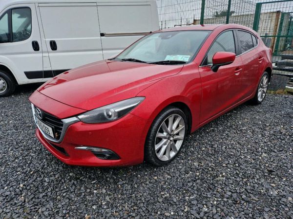 Mazda Mazda3 Hatchback, Diesel, 2018, Red