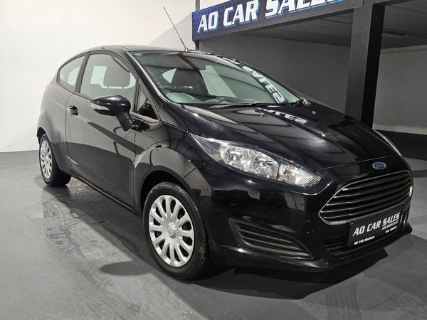 Ford Fiesta Hatchback, Petrol, 2014, Black