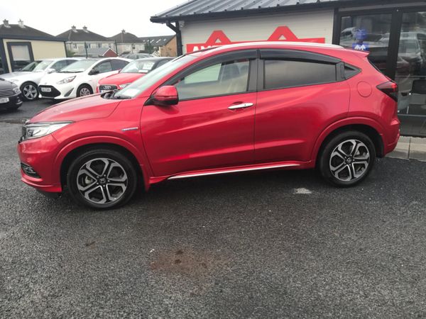 Honda Vezel SUV, Petrol Hybrid, 2018, Red