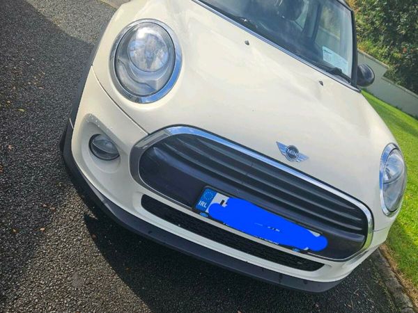 Mini Cooper Hatchback, Diesel, 2017, White