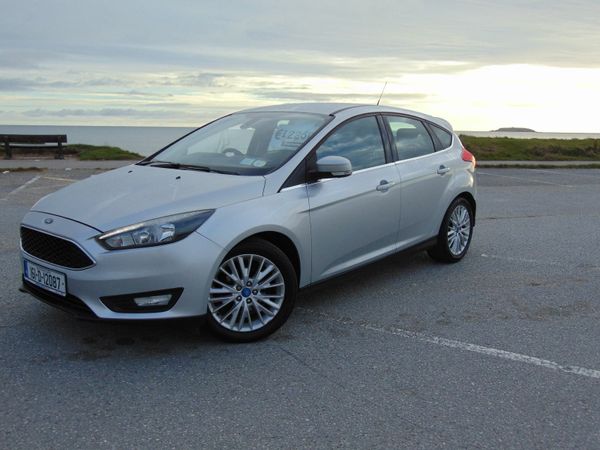 Ford Focus Hatchback, Petrol, 2016, Silver