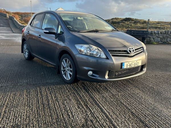 Toyota Auris Hatchback, Diesel, 2011, Grey