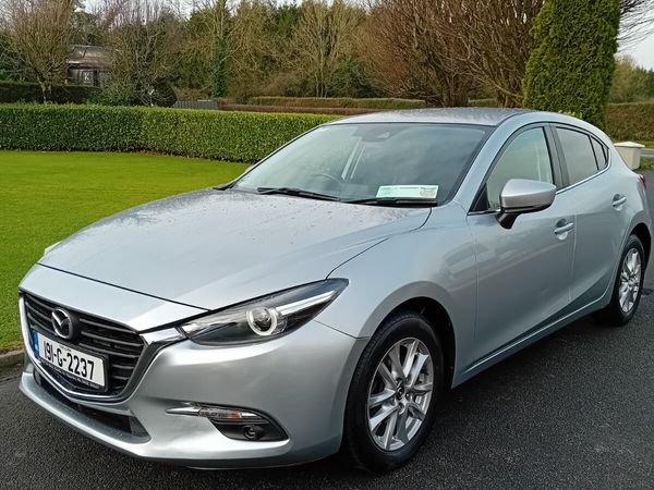 Mazda Mazda3 Hatchback, Diesel, 2019, Grey