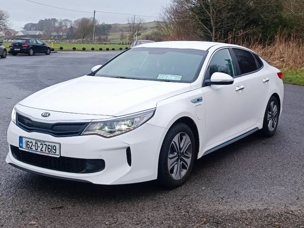 Kia Optima Saloon, Petrol Plug-in Hybrid, 2016, White